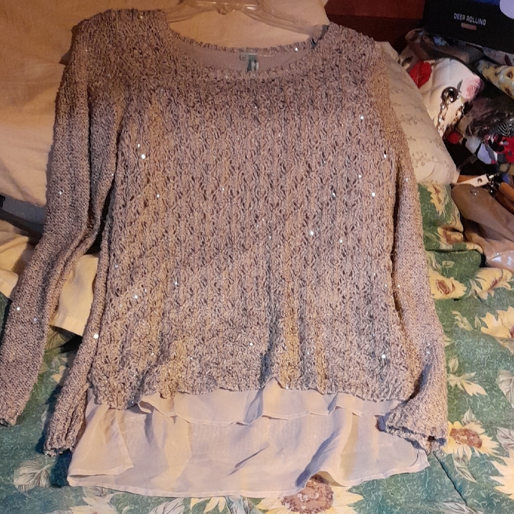 Maurices Gold Sequins Sweater Size Med.